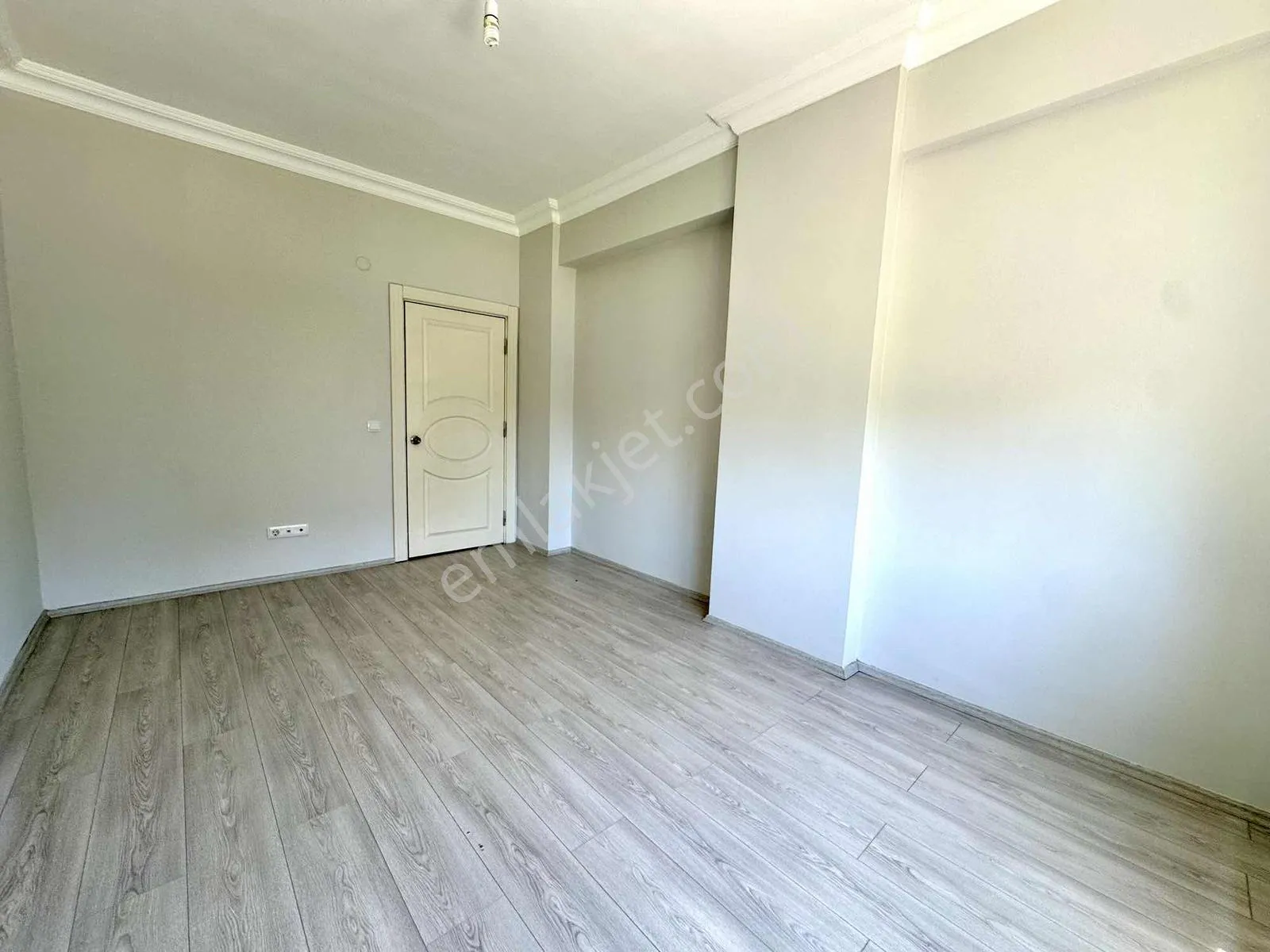 Berrın Kavcar'dan Yalı Caddesi 'nde Arakat Geniş Daire — görsel 26