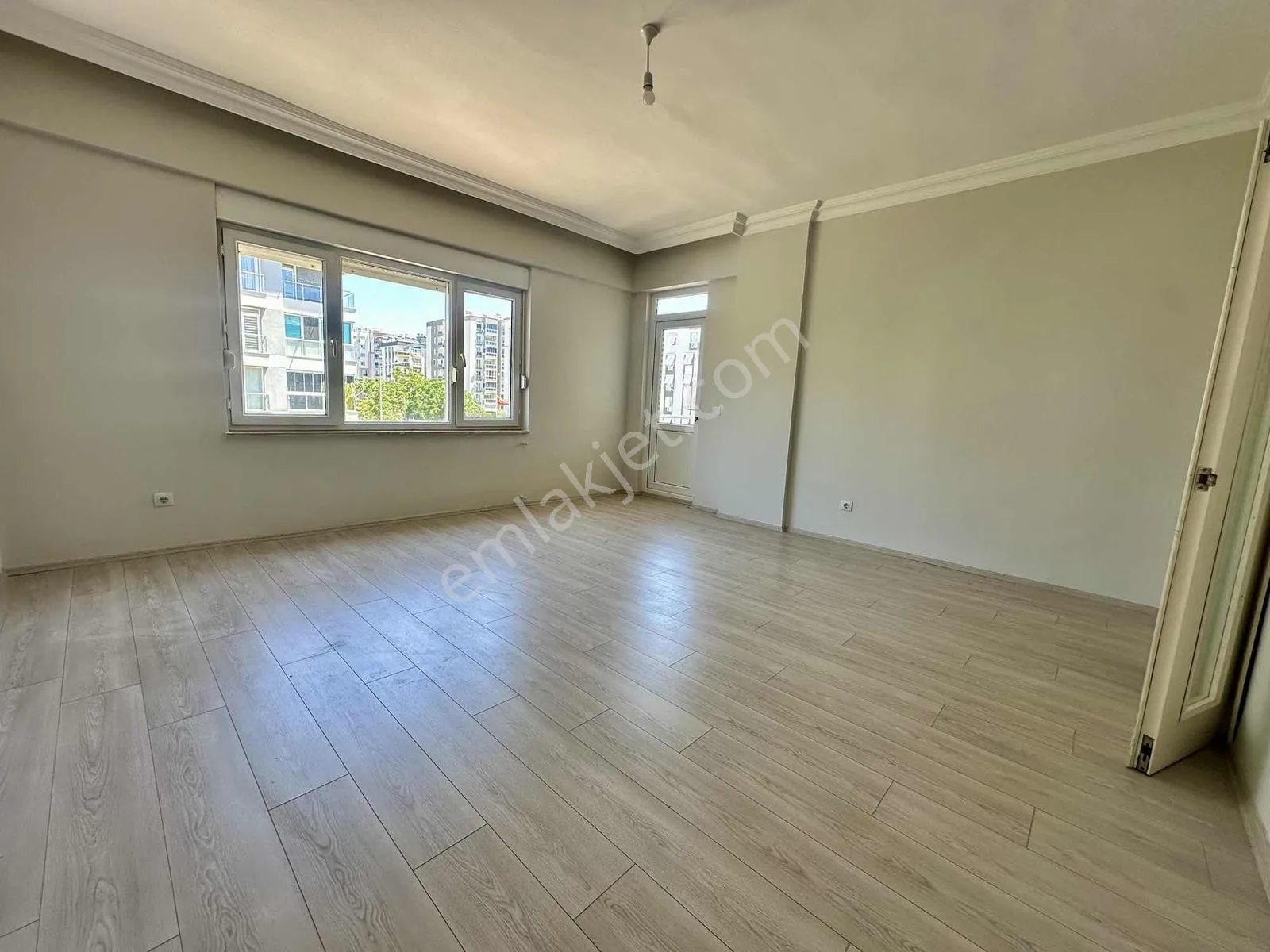 Berrın Kavcar'dan Yalı Caddesi 'nde Arakat Geniş Daire — görsel 32