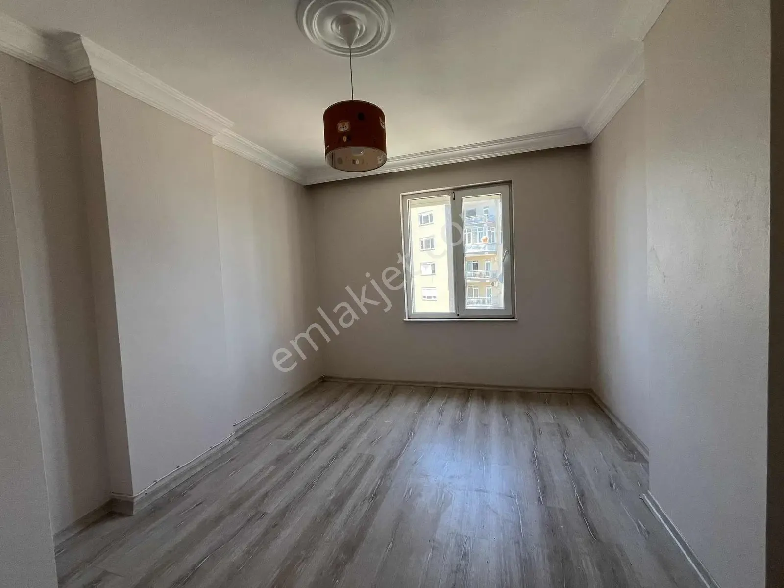 Meydankavağında Anayol Üstü Ara Kat 3+1 Kiralık Daire — görsel 7