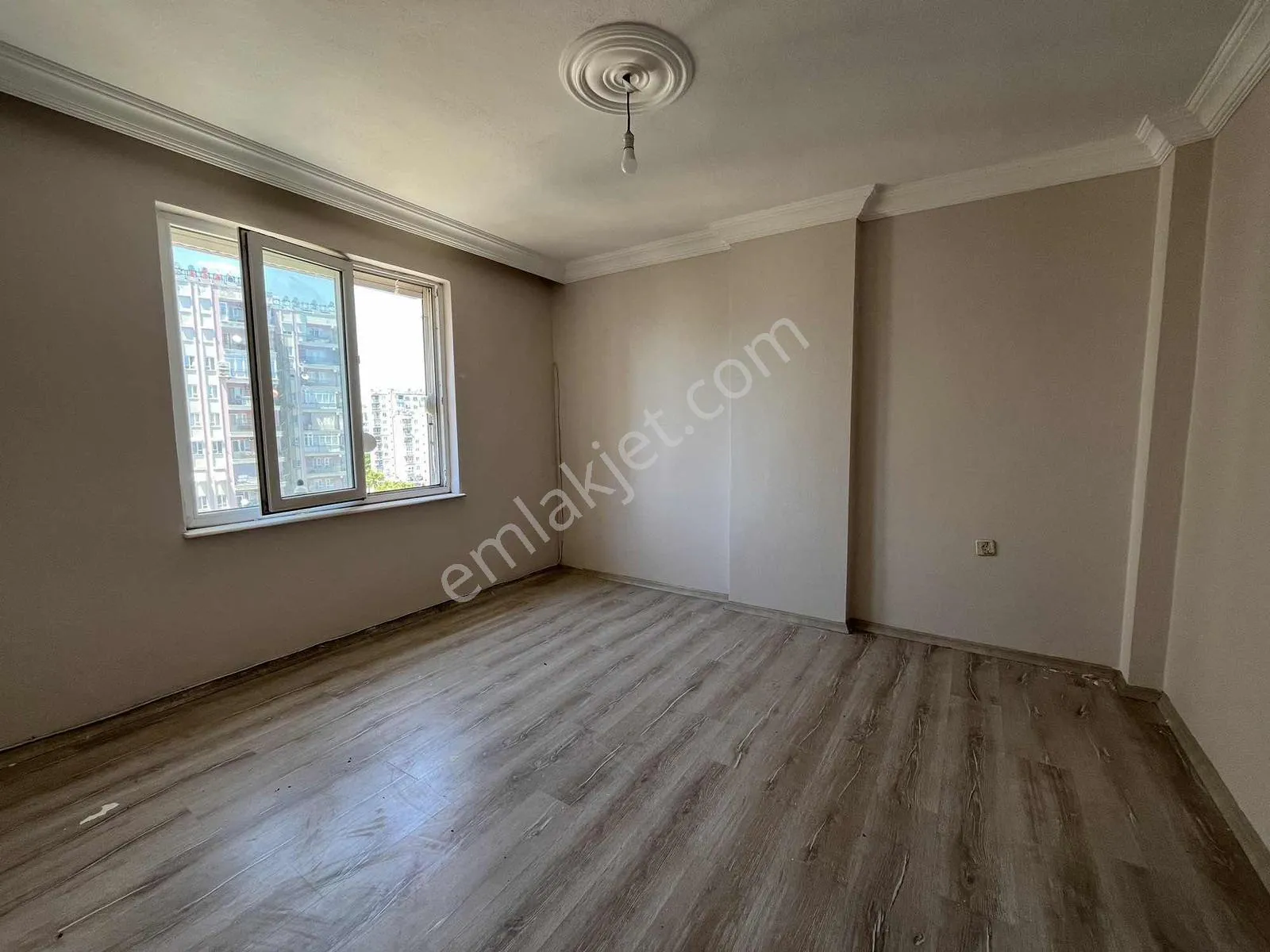 Meydankavağında Anayol Üstü Ara Kat 3+1 Kiralık Daire — görsel 9