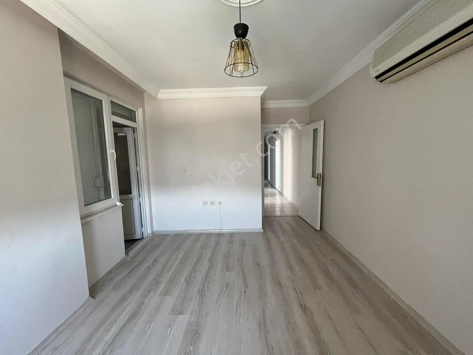 Meydankavağında Anayol Üstü Ara Kat 3+1 Kiralık Daire — görsel 17