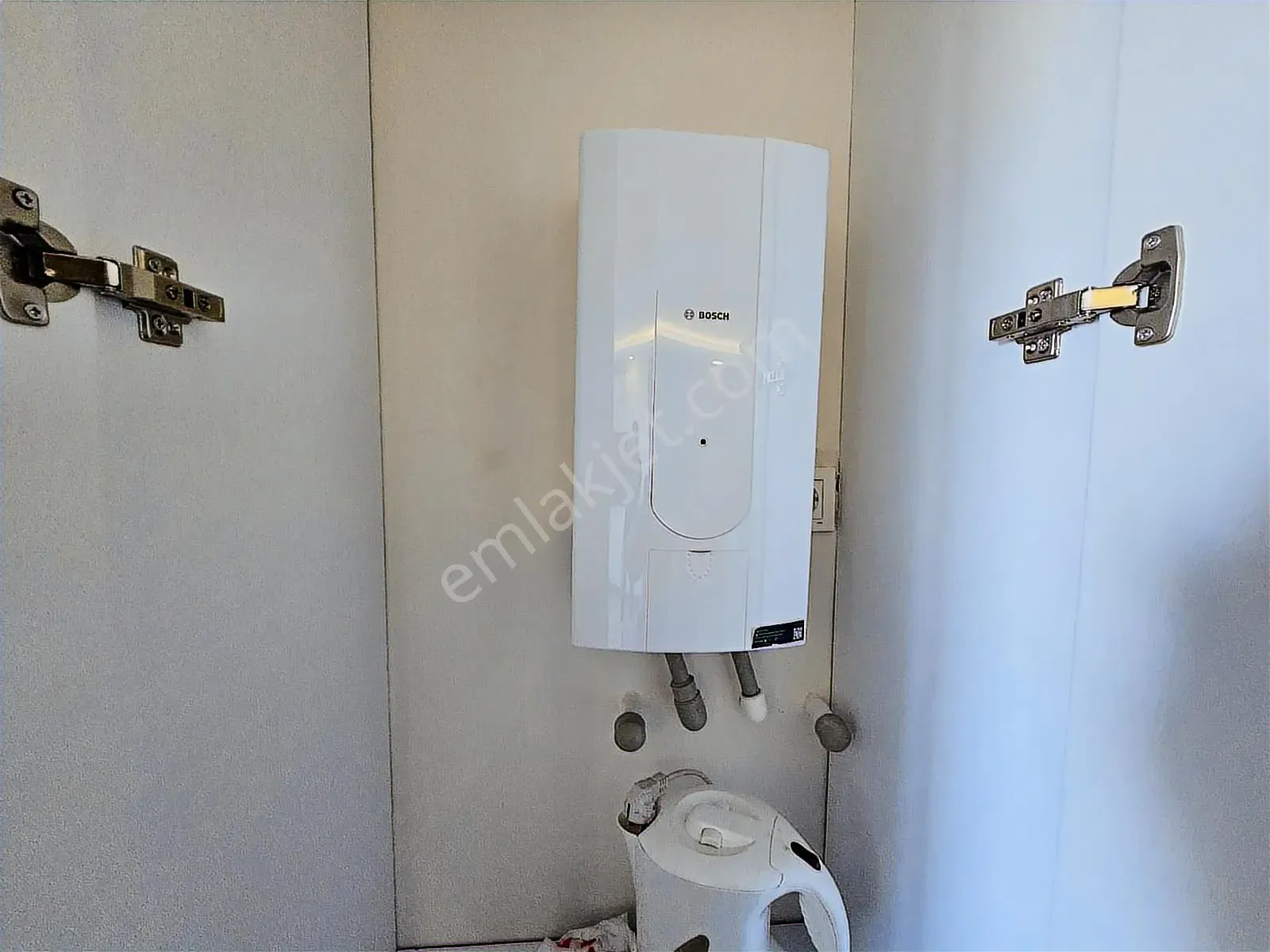 Altıntaş'da Havuzlu Temiz Eşyalı Deniz Manzaralı Arakat Daire — görsel 22