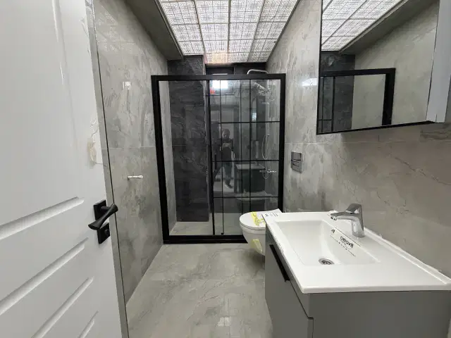 ALTINTAŞ’TA 2+1 ARA KAT | KULLANIŞLI 2 BALKONLU DAİRE — görsel 8