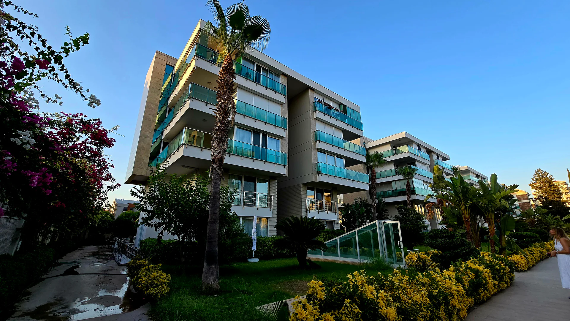 Uncalı’da Lüks Sitede , vatandaşlığa uygun , satılık 4+1 daire — görsel 2