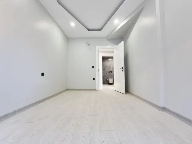 ALTINTAŞ'TA İSKANLI, HAVUZLU SİTEDE GENİŞ 2+1 DAİRE — görsel 19