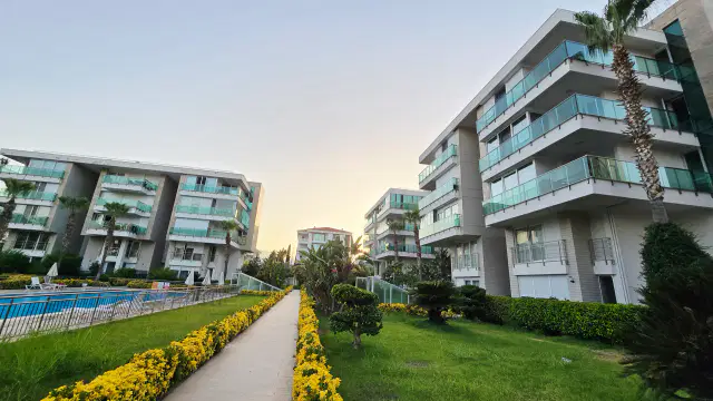 Uncalı’da Lüks Sitede , vatandaşlığa uygun , satılık 4+1 daire — görsel 32
