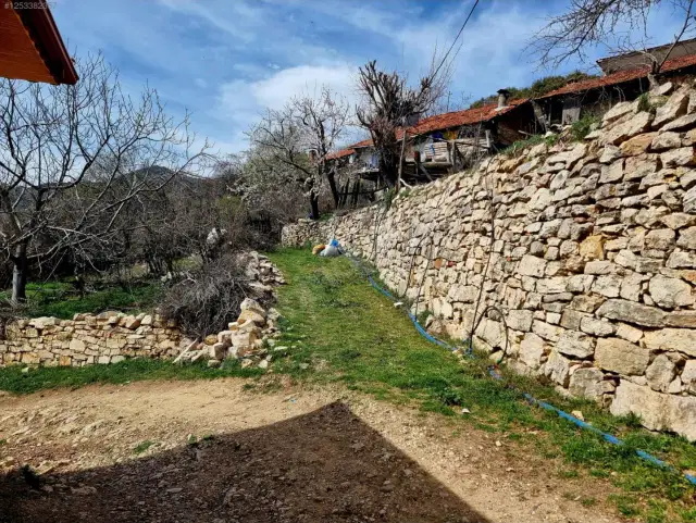 ÇAMLIK NARLI KÖYÜNDE 2.737m² ARSA+KERPİÇ EV, FIRSAT FİYAT! — görsel 7