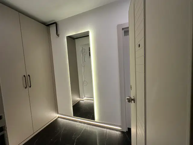 Kolejlere yürüme mesafesinde tadilatlı masrafsız daire — görsel 3