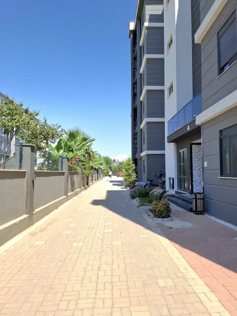 Altıntaş Ayyıldız sitesinde havuz cephesi boş kiralık daire 2+1 kiralık — görsel 8