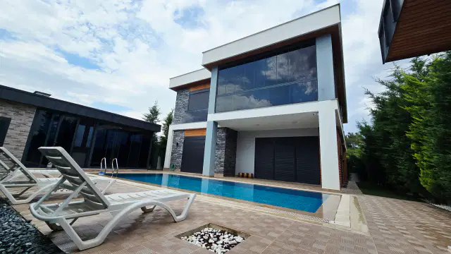 Döşemealtı'nın Kalbinde, Doğayla İç İçe Satılık Ultra Lüks Müstakil Villa — görsel 30