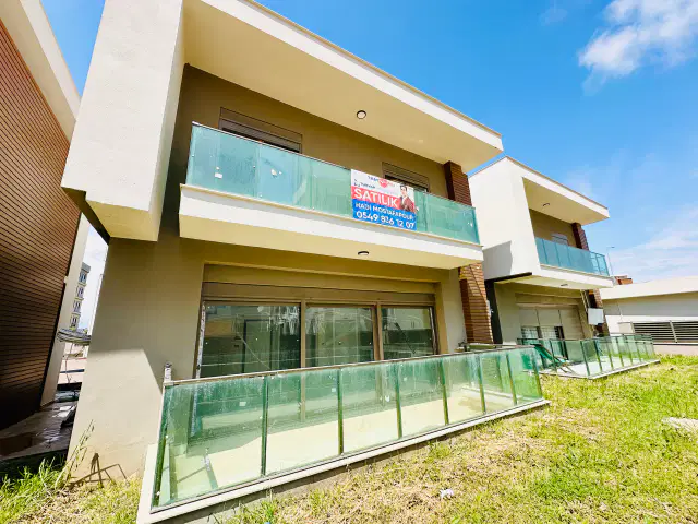 ALTINTAŞ 40LIK CAD ÜZERİNDE FIRSAT 2+1 VİLLA — görsel 4