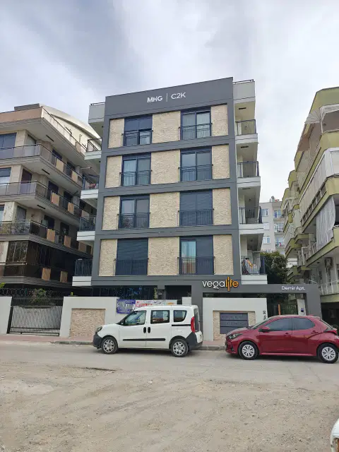 Gençlik Mah.de Yeni Bina AIRBNB'ye Uygun Satılık 2+1 Ters Dubleks — görsel 3