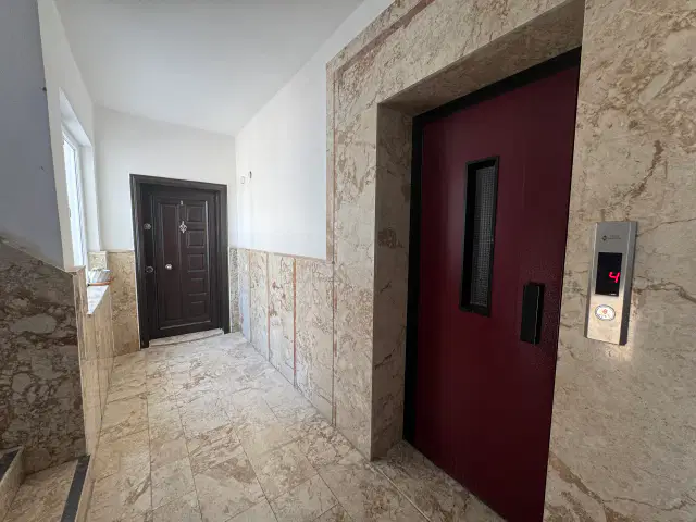 GÜZELOBA DA DENİZE ÇOK YAKIN SİTE İÇİ 3+1 SATILIK DAİRE — görsel 3