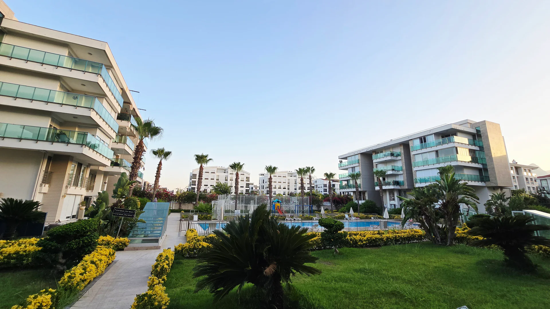 Uncalı’da Lüks Sitede , vatandaşlığa uygun , satılık 4+1 daire — görsel 1