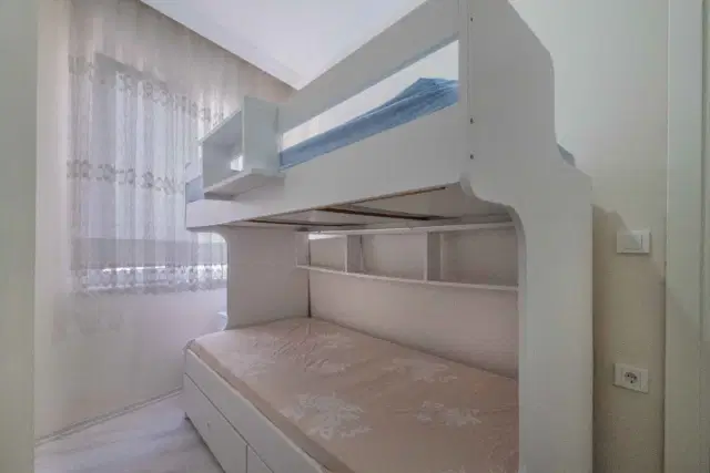 Kemerağzı Begonvil Sitesinde Tripleks Müstakil Ev — görsel 16