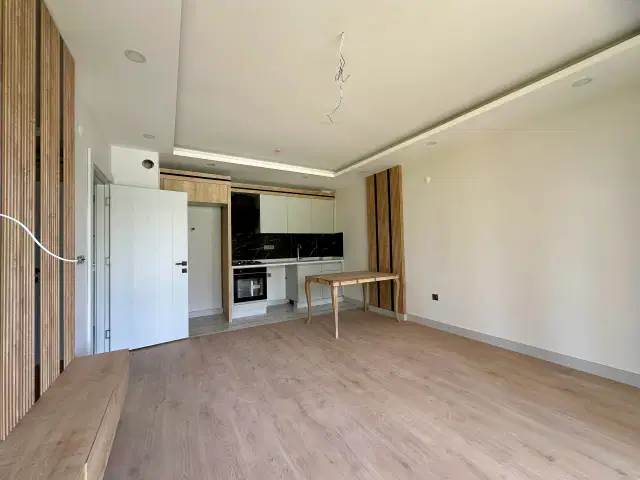 ALTINTAŞ ÖZELLİKLİ SİTEDE SATILIK 1+1 BAHÇE KULLANIMLI DAİRE — görsel 7
