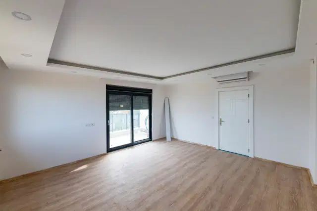 Ermenek'te Şık İskanlı Geniş Sıfır 3+1 Dubleks Daire — görsel 26
