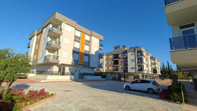 Kepez Baraj Mh. İlkevim Krediye Uygun Site İçi Katta Satılık 3+1 Daire — görsel 5