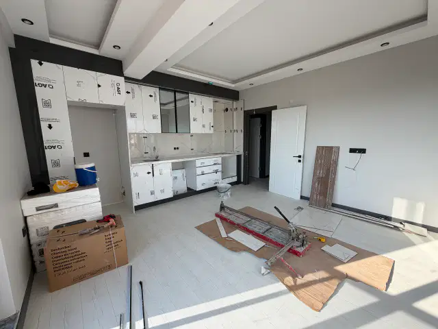 ALTINTAŞ’TA 2+1 ARA KAT | KULLANIŞLI 2 BALKONLU DAİRE — görsel 12