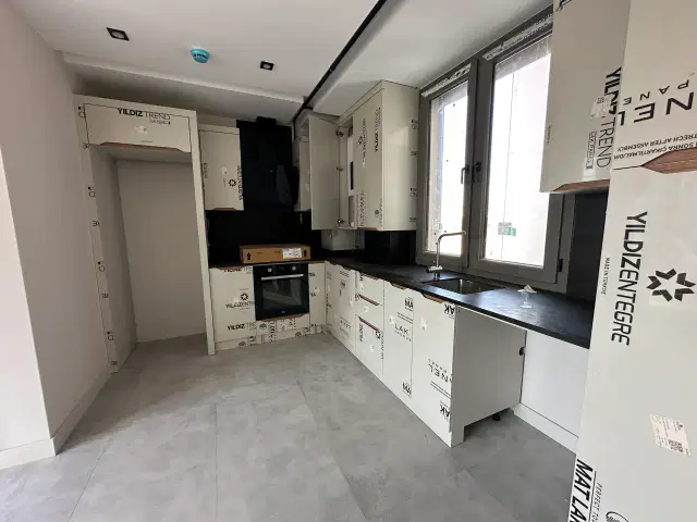 ALTINTAŞ’TA EBEVEYN BANYOLU | HAVUZLU LÜKS SİTEDE 2+1 — görsel 13