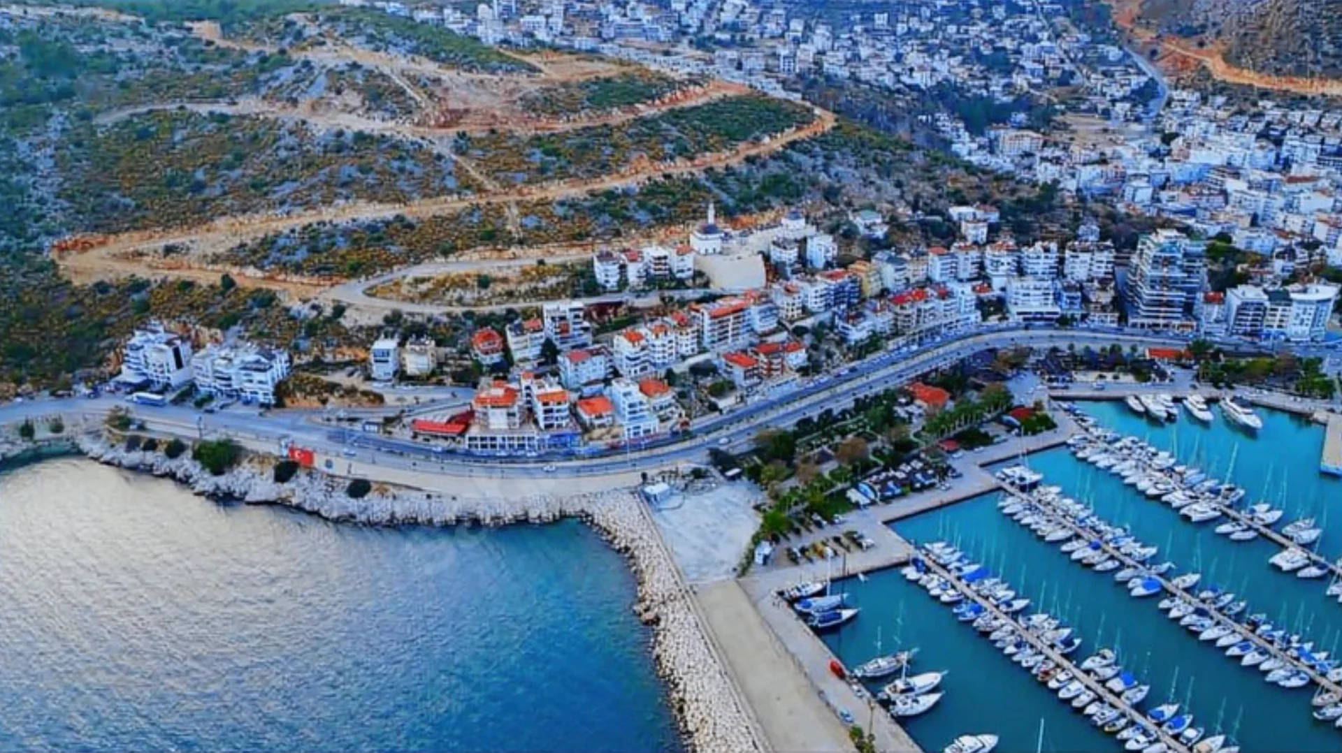 FİNİKE SAHİL LİMAN ÜSTÜNDE FULL MANZARALI 21 ODALI SATILIK OTEL — görsel 2