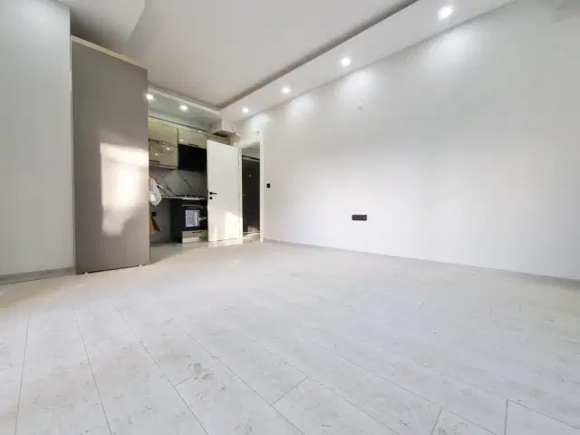 ALTINTAŞ'TA İSKANLI, HAVUZLU SİTEDE GENİŞ 2+1 DAİRE — görsel 11