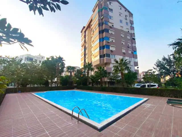Konyaaltı Liman Mh. İçi Yenilenmiş Arakat Satılık 3+1 Daire — görsel 2