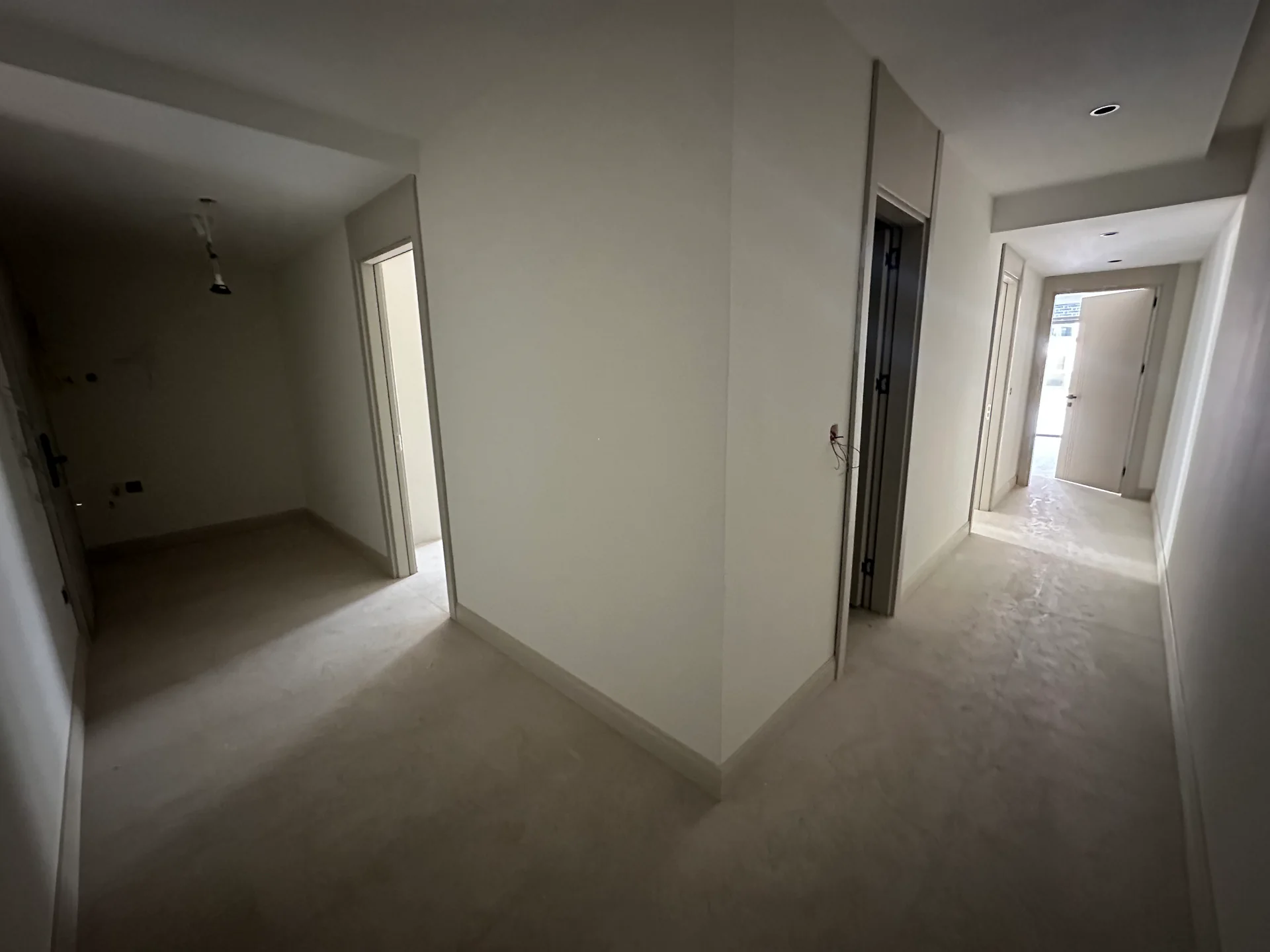 ALTINTAŞ’TA AIRBNB’Lİ | ÖZEL TERASLI LÜKS 2+1 — görsel 2