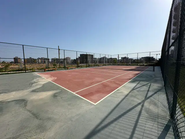 ALTINTAŞ’TA EBEVEYN BANYOLU | HAVUZLU LÜKS SİTEDE 2+1 — görsel 3