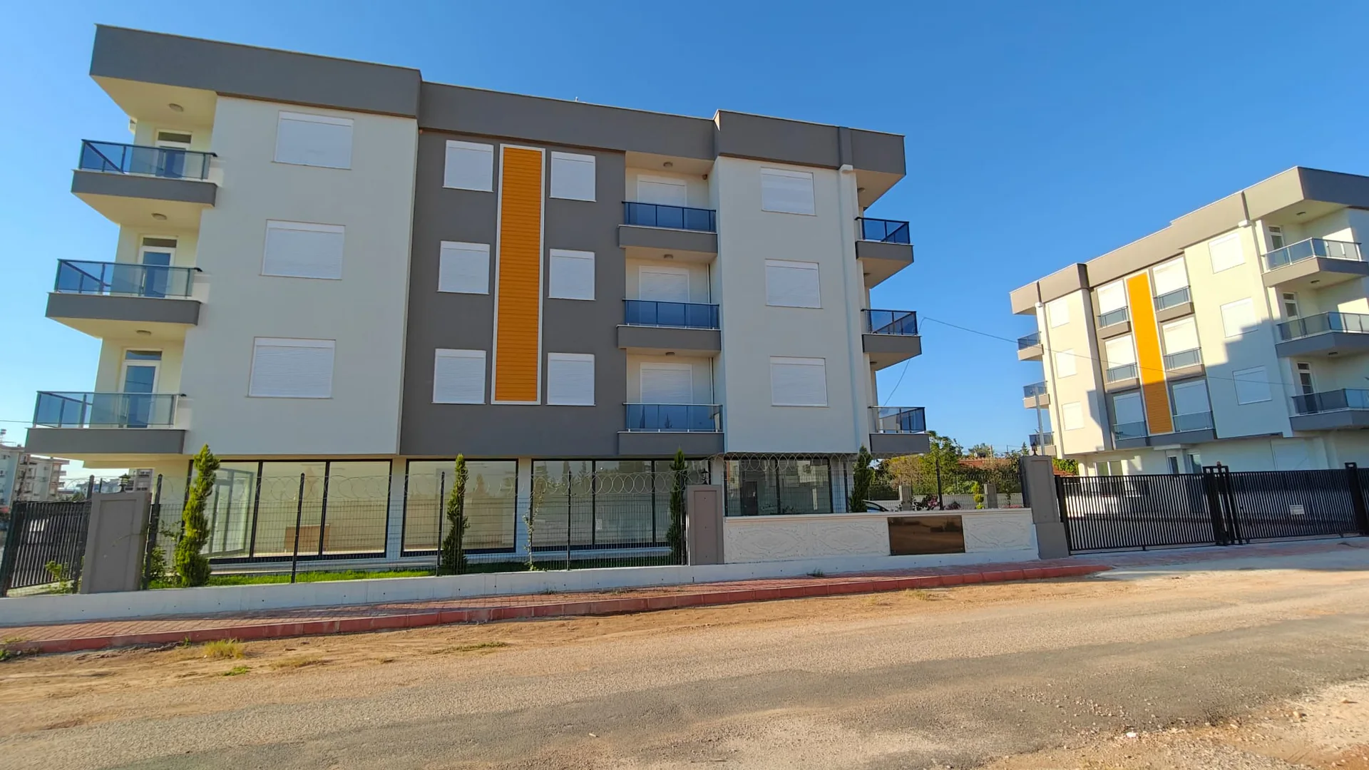 Kepez Baraj Mh. Site İçi Ara Kat Kiralık Sıfır 3+1 Daire — görsel 2