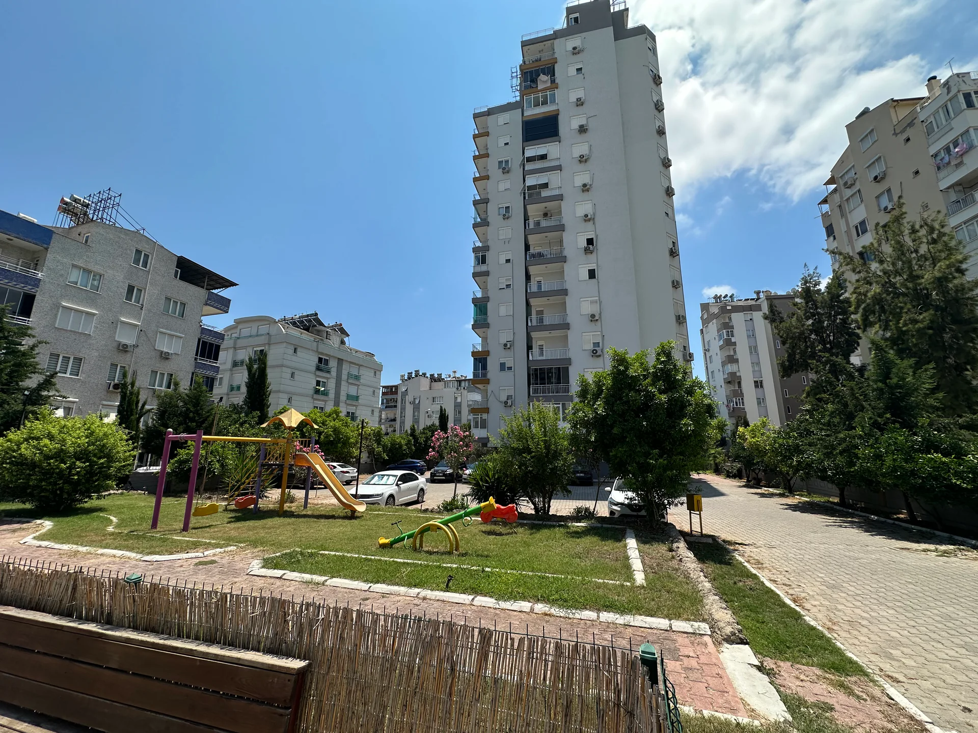 Kolejlere yürüme mesafesinde tadilatlı masrafsız daire — görsel 2