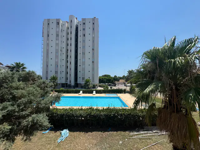 GÜZELOBA DA DENİZE ÇOK YAKIN SİTE İÇİ 3+1 SATILIK DAİRE — görsel 9