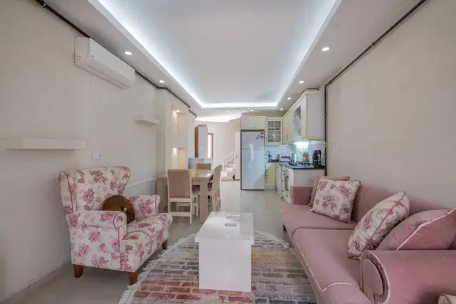Kemerağzı Begonvil Sitesinde Tripleks Müstakil Ev — görsel 5
