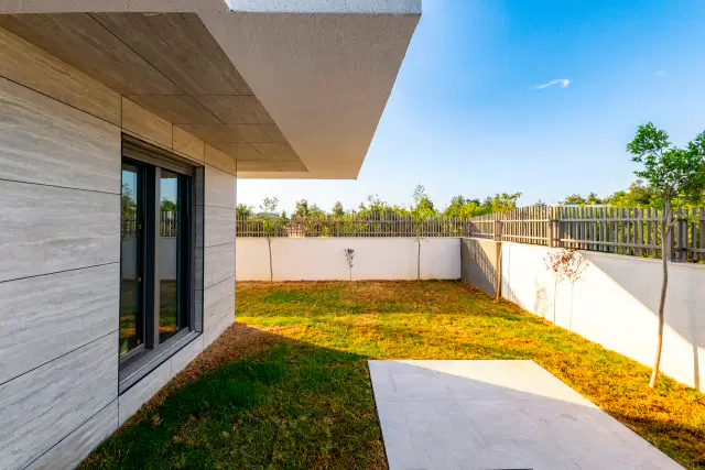ODABAŞINDA KAPALI OTOPARKLI MÜSTAKİL HAVUZLU 6+1 VİLLA — görsel 8