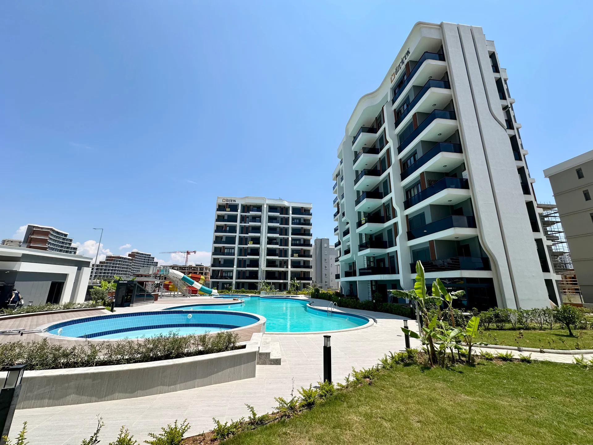 ALTINTAŞ ÖZELLİKLİ SİTEDE SATILIK 1+1 BAHÇE KULLANIMLI DAİRE — görsel 2
