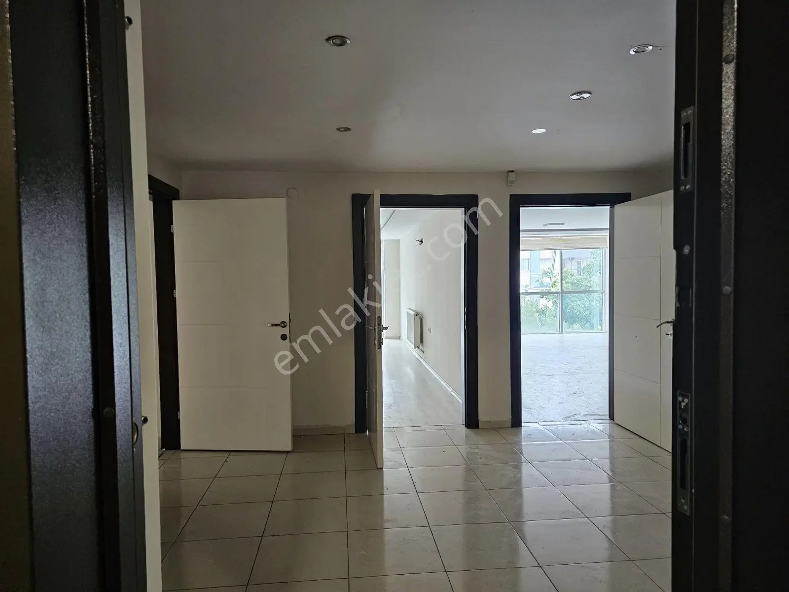 Yıldız Mah.plaza Katında Masrafsız Kiralık 220 M2 Ofis — görsel 14