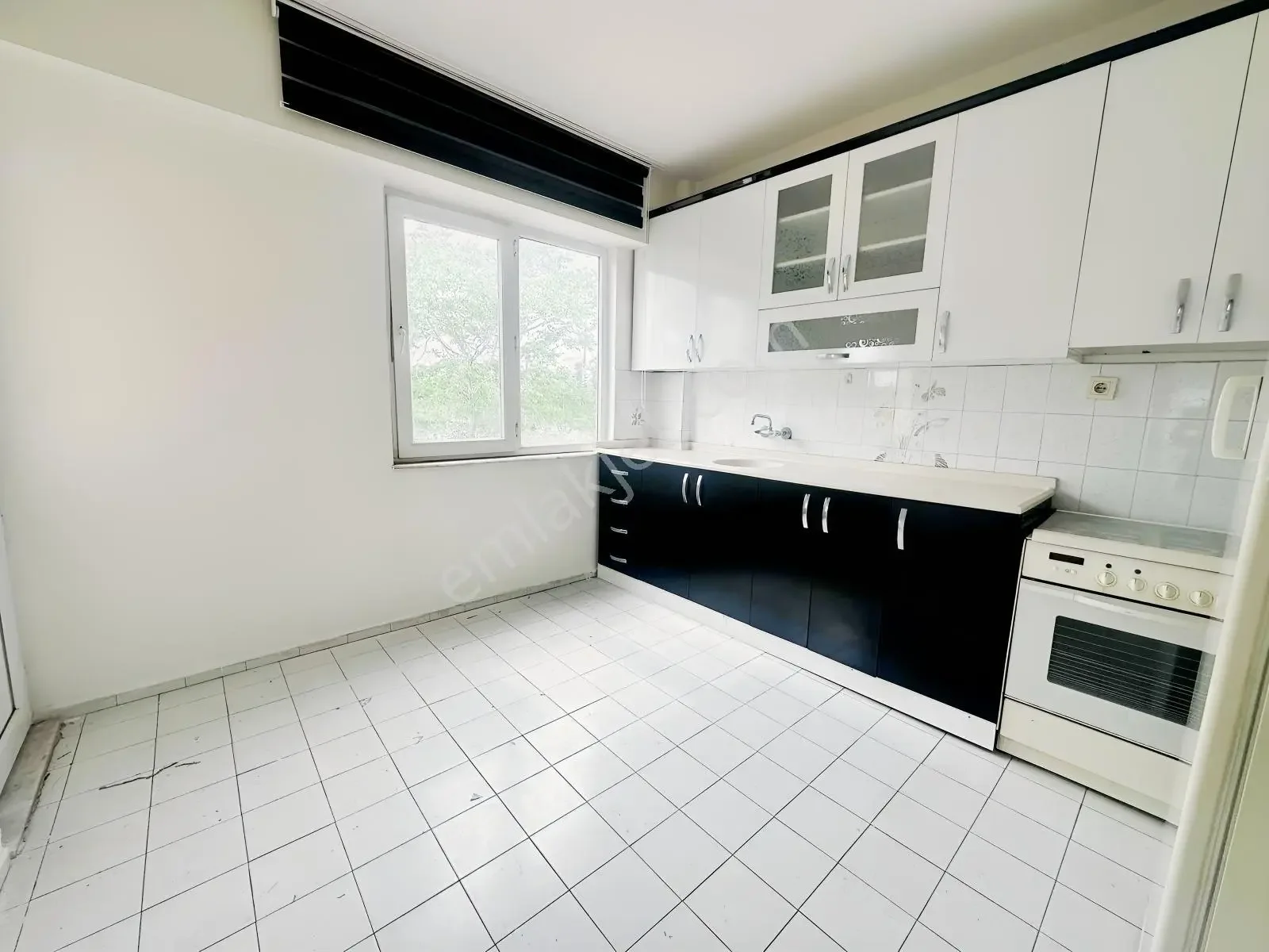 Berrin Kavcar'dan 100.yıl Caddesinde Kiralık Ofis &büro — görsel 24