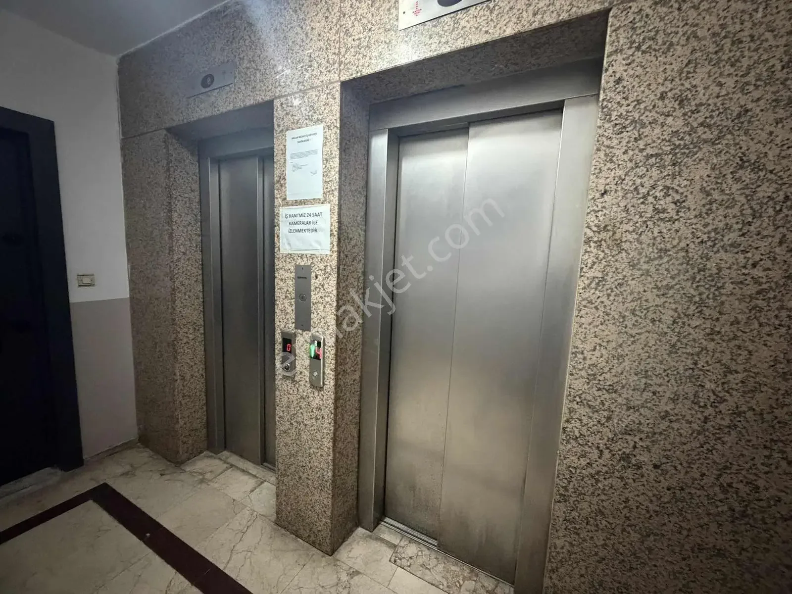 Şarampol Caddesi Kapalı Yolda İş Merkezinde 2+1 Kiralık Ofis — görsel 4