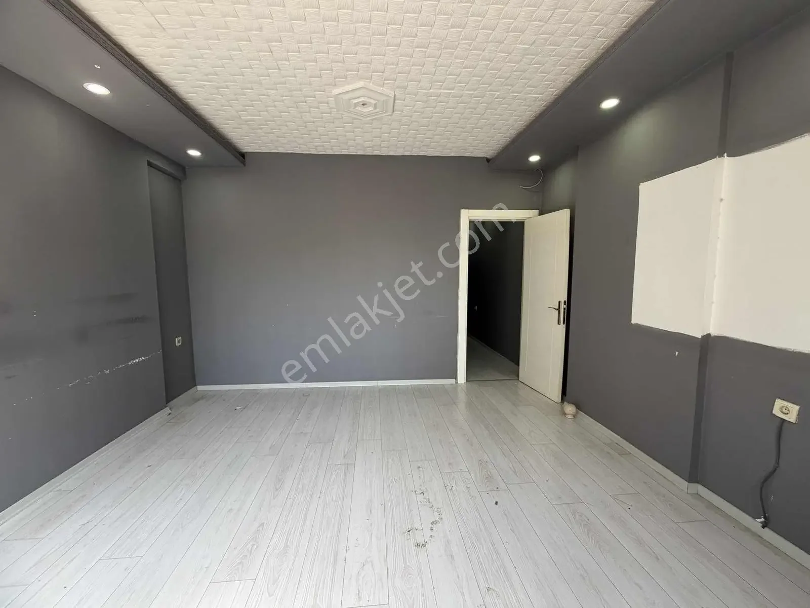 Şarampol Caddesi Kapalı Yolda İş Merkezinde 2+1 Kiralık Ofis — görsel 10
