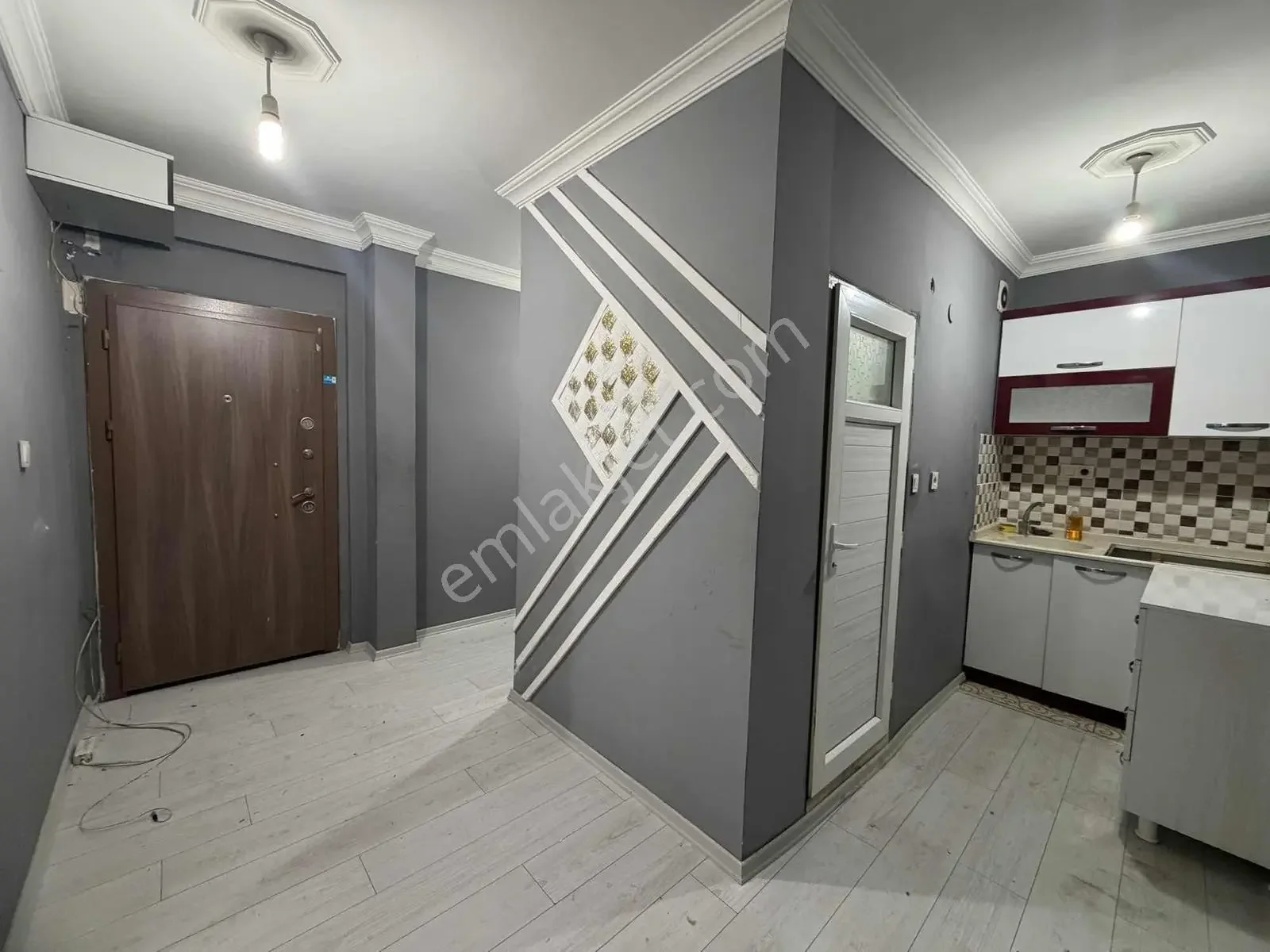 Şarampol Caddesi Kapalı Yolda İş Merkezinde 2+1 Kiralık Ofis — görsel 11