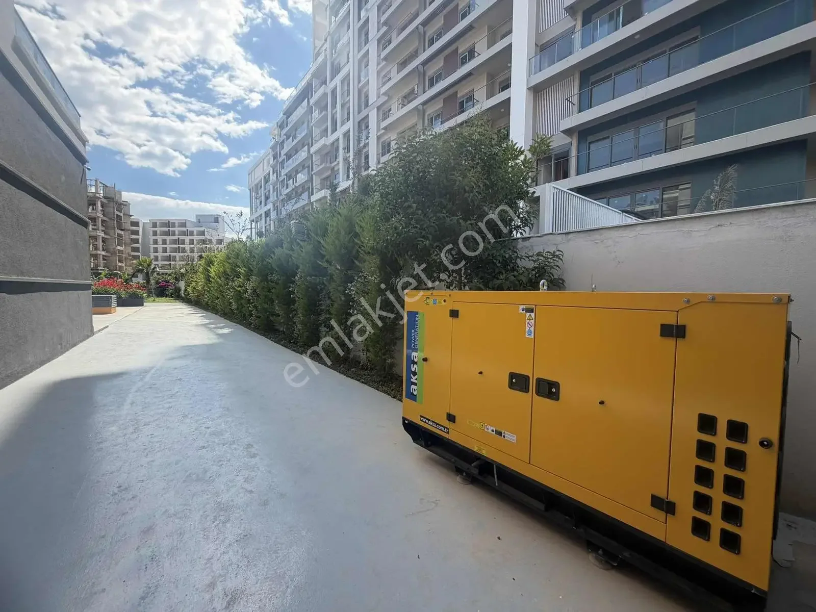 Altıntaş'ta Havuzlu Site İçinde Arakat 1+1 Kiralık Daire — görsel 7