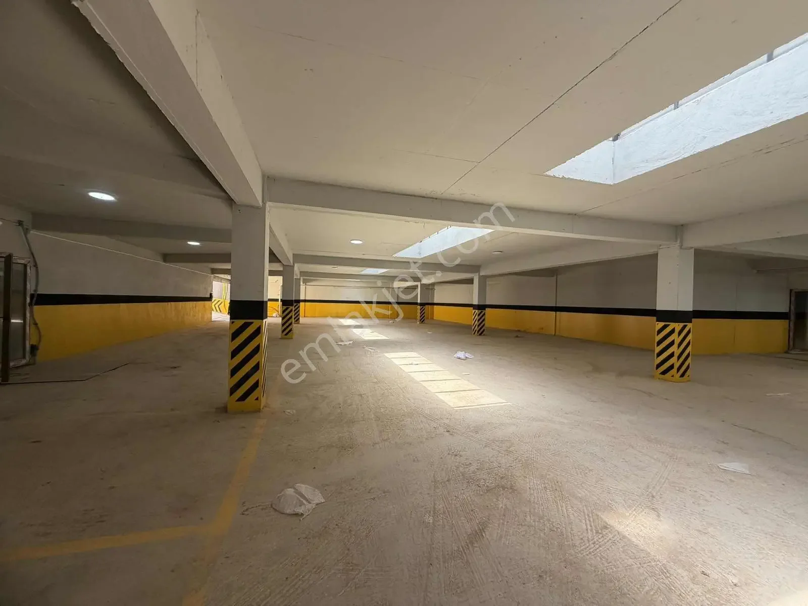 Altıntaş'ta Havuzlu Site İçinde Arakat 1+1 Kiralık Daire — görsel 13