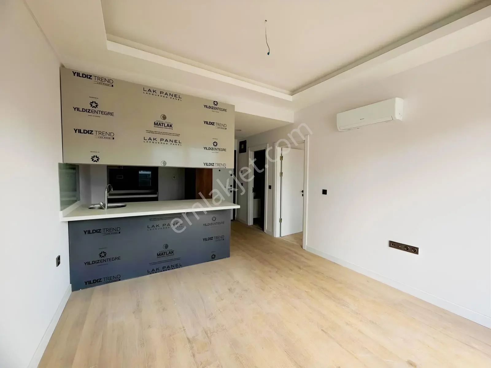 Altıntaş'ta Havuzlu Site İçinde Arakat 1+1 Kiralık Daire — görsel 19