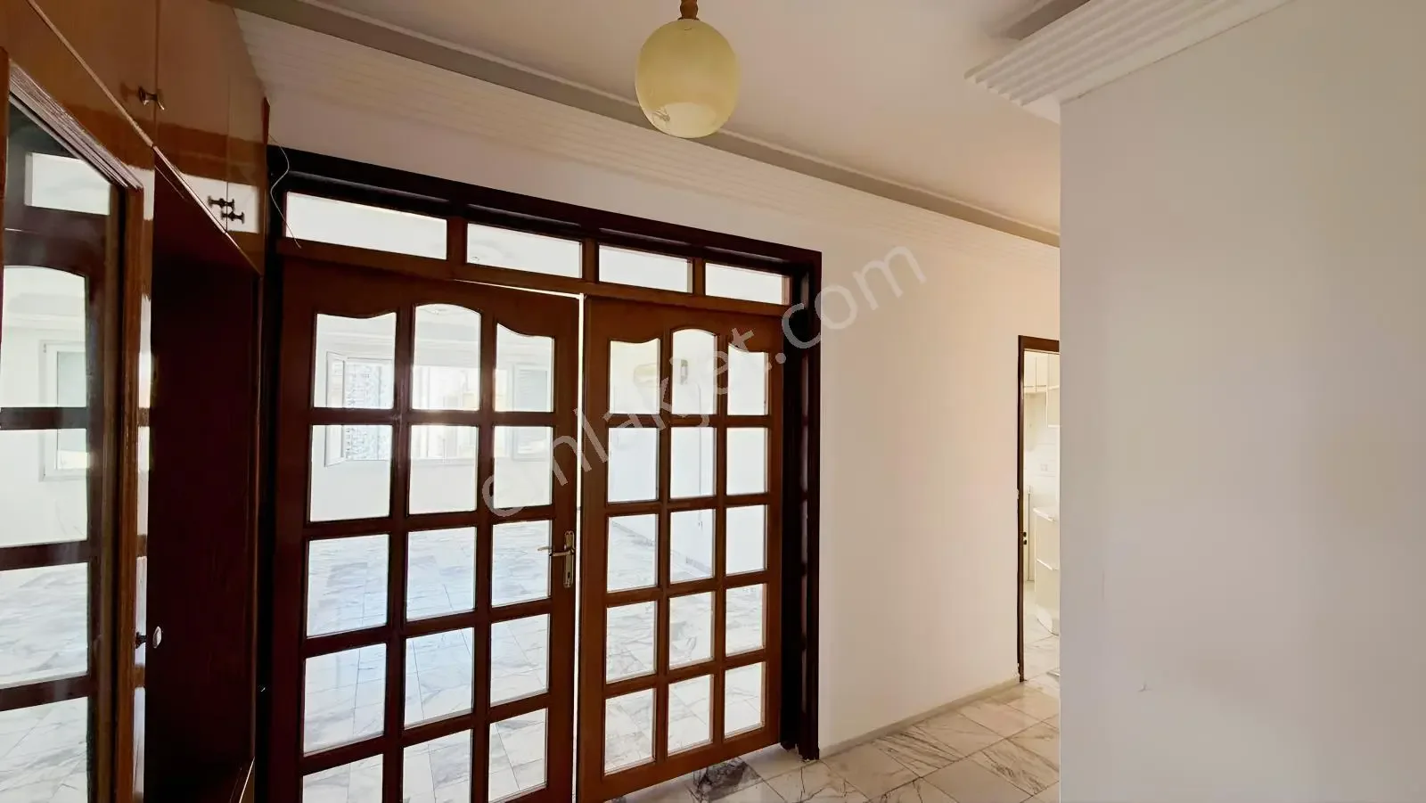 Güzeloba'da Deniz Ve Orman Manzaralı Kiralık 3 + 1 Ferah Daire — görsel 5