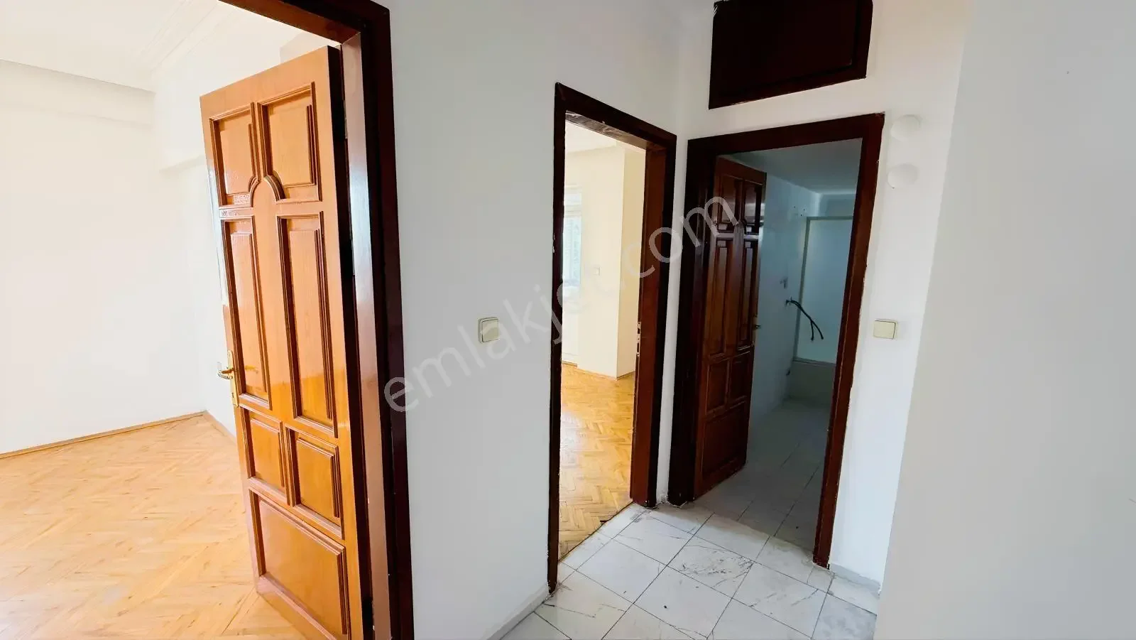 Güzeloba'da Deniz Ve Orman Manzaralı Kiralık 3 + 1 Ferah Daire — görsel 7