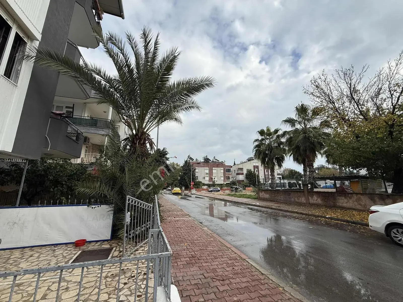 Güzeloba'da Ana Caddeye 2. Parsel Satılık Daire — görsel 22