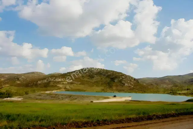 Göl Manzaralı | Yol & Elektrik Yakın | 2.963 M² Yatırımlık Tarla — görsel 4