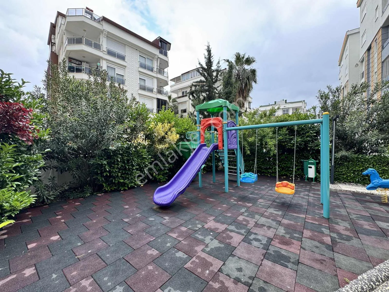Hurma Da Denize Yakın Arakat Kapalı Otoparklı Havuzlu 2+1 — görsel 11