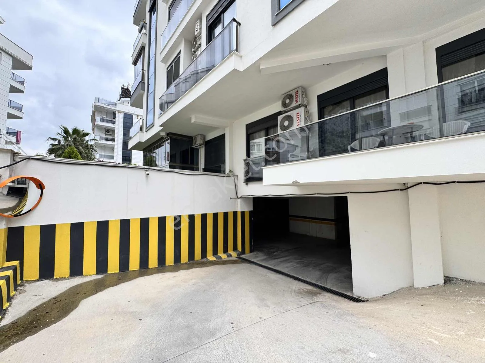 Hurma Da Denize Yakın Arakat Kapalı Otoparklı Havuzlu 2+1 — görsel 12