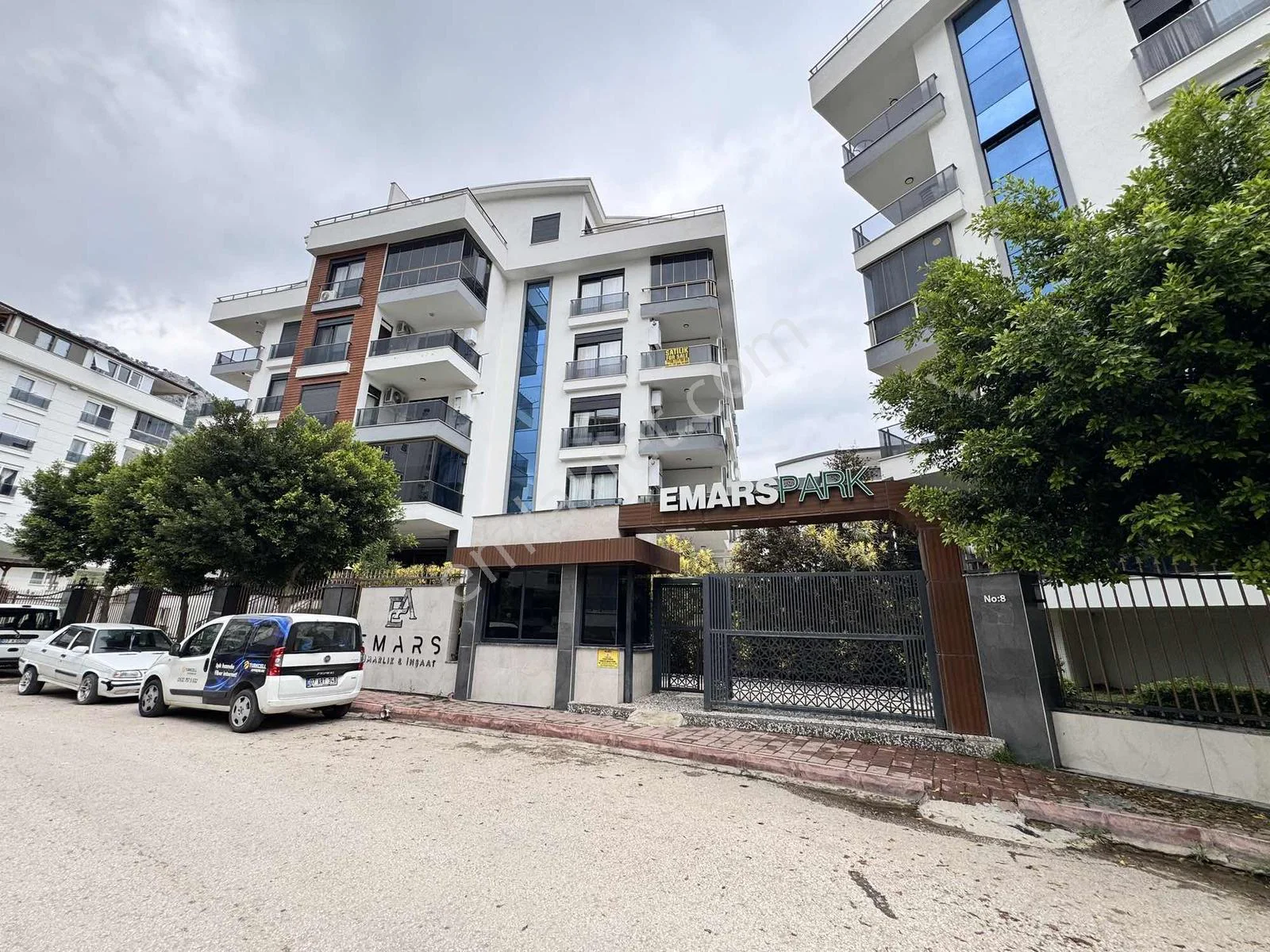 Hurma Da Denize Yakın Arakat Kapalı Otoparklı Havuzlu 2+1 — görsel 19
